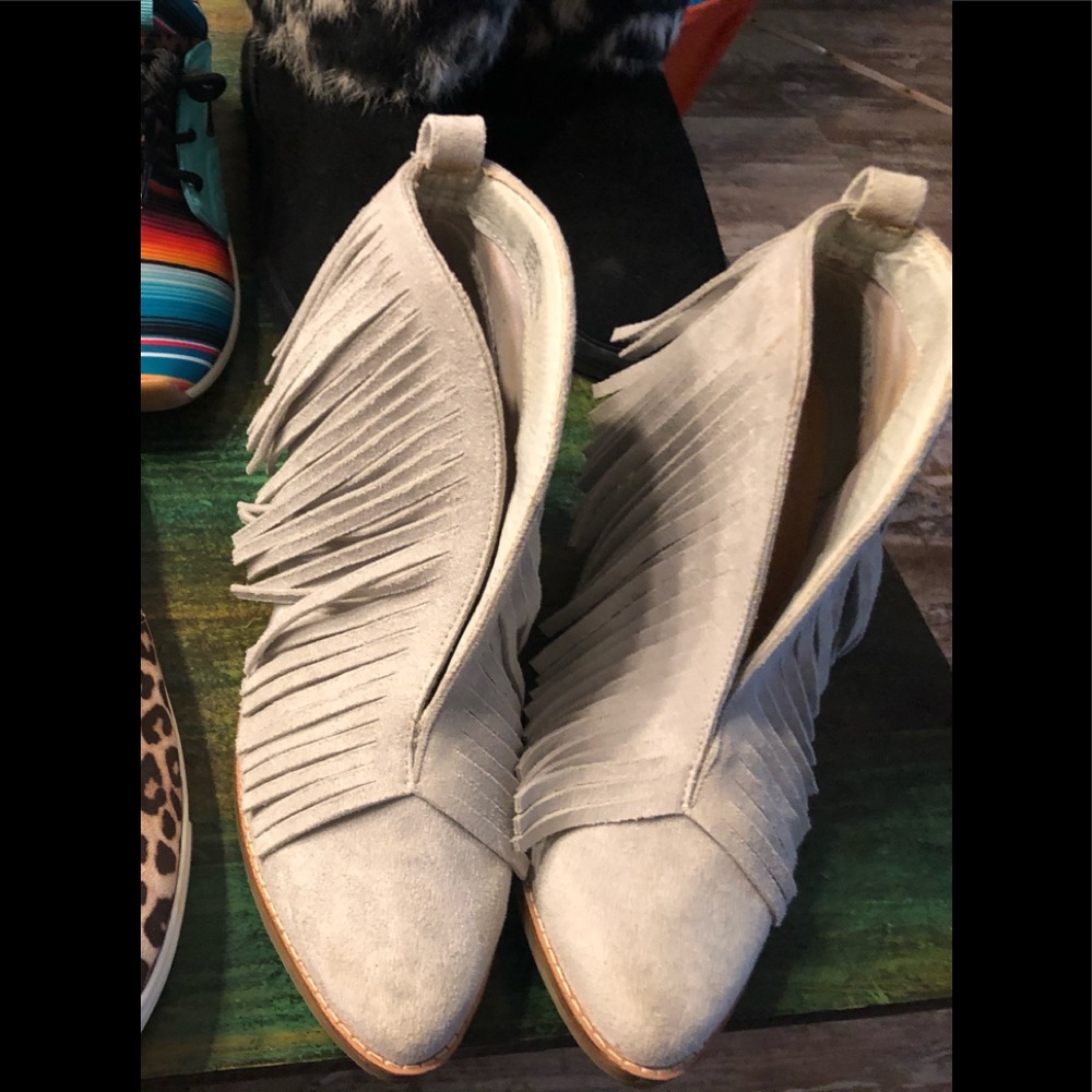 Coconuts  Boots sz 7.5